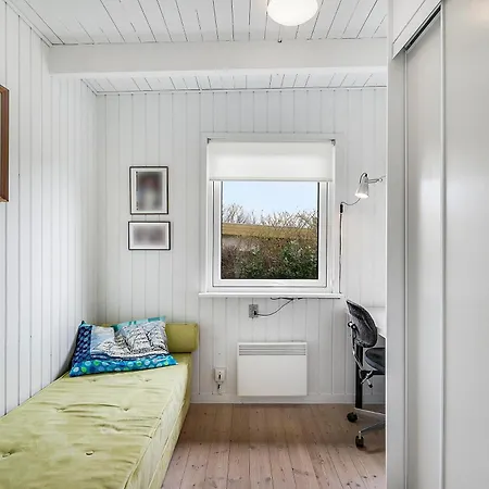 Beautiful In With 3 Bedrooms And Wifi *